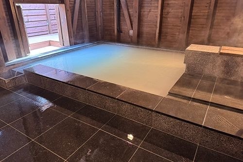 温泉大浴場(源泉かけ流し)